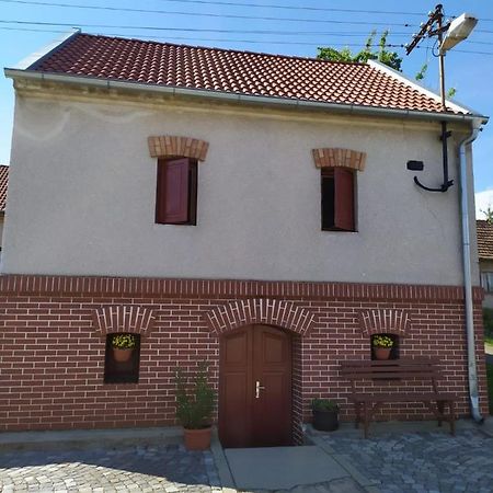 Penzion Na Vyhlidce Cejkovice  Buitenkant foto
